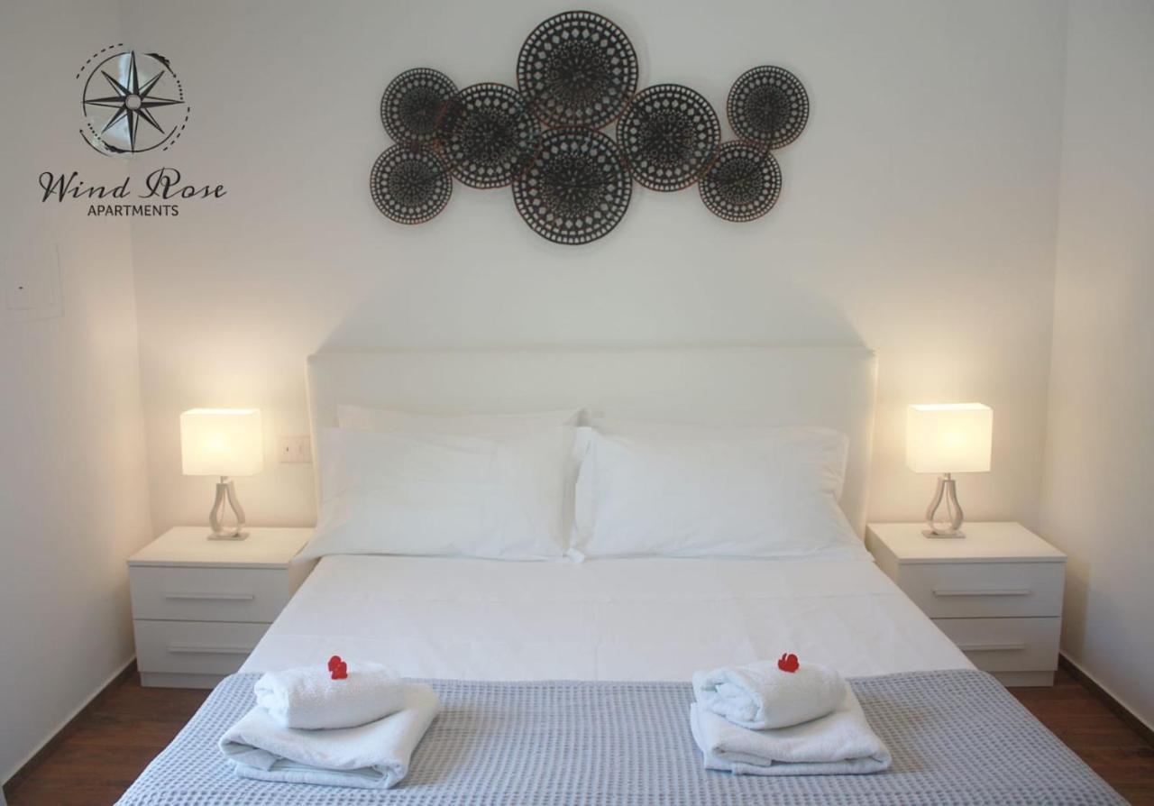 Wind Rose Apartments 2 Torbole Sul Garda Eksteriør billede