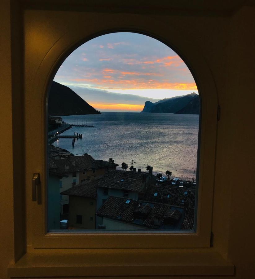 Wind Rose Apartments 2 Torbole Sul Garda Eksteriør billede